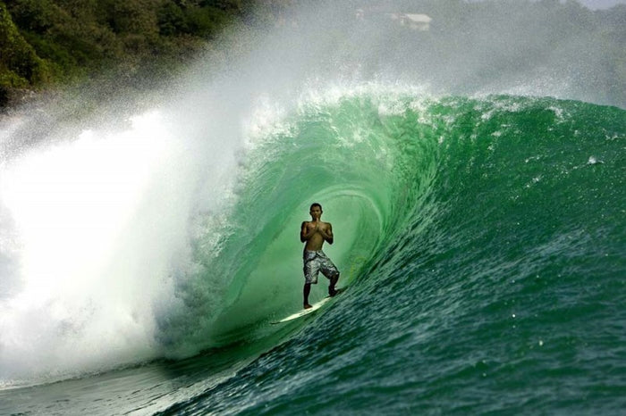 Barrelling wave in Bali, Indonesia, photographed by Jason Childs